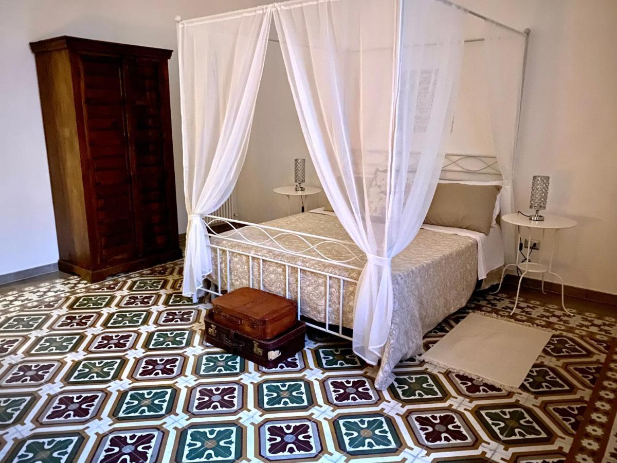 La Casa Di Nonna Titina Apartment Lecce Ngoại thất bức ảnh